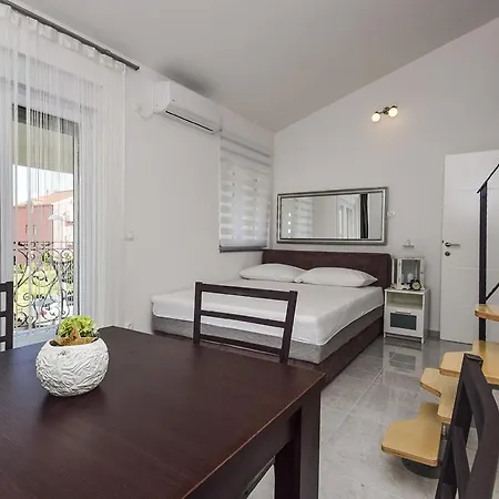 Apartment Mary Rose Vodice