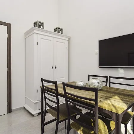 Mary Rose Apartment