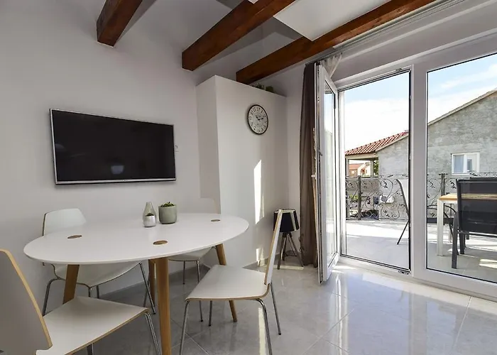 Apartment Mary Rose Vodice